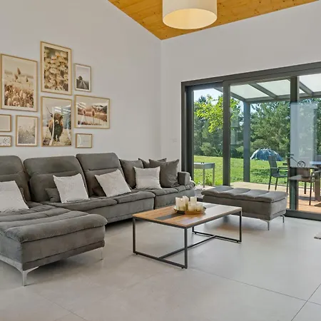 Maison Neuve En Bordure De Foret * Reipertswiller