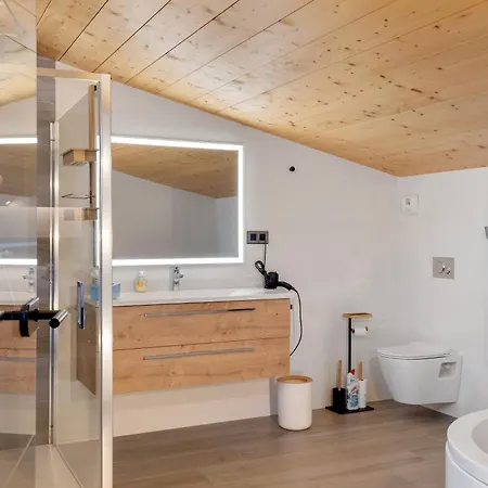 Maison Neuve En Bordure De Foret *